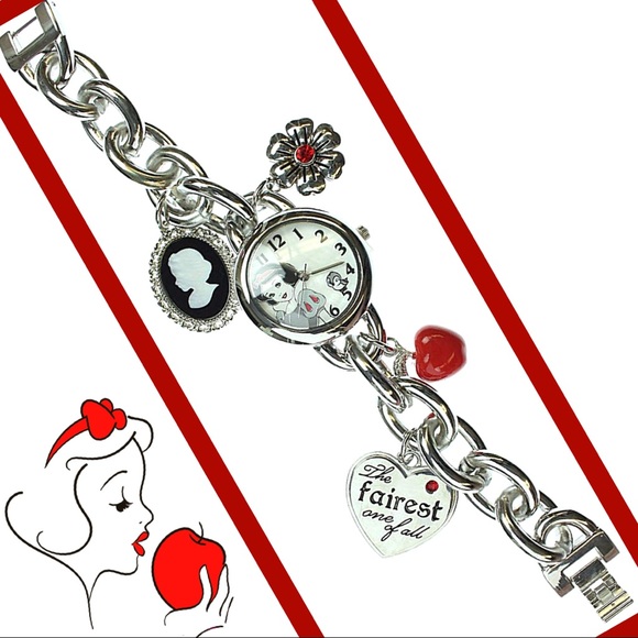 Snow White Dwarfs Red Apple Charm Chain Watch NIB - Picture 4 of 5